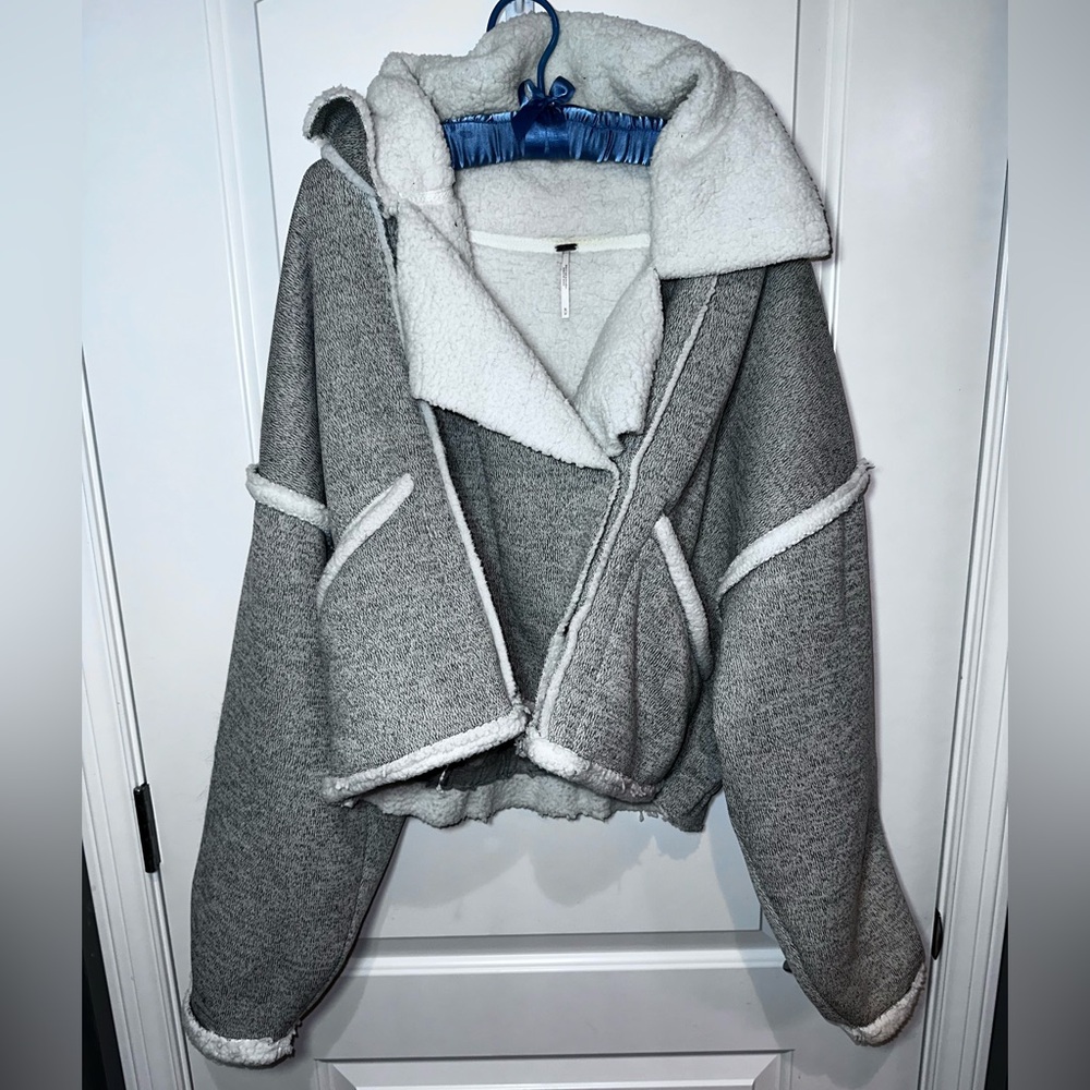 Free People Gray Sherpa Lined Jacket Cozy Faux Shearling Oversized M - Picture 6 of 10